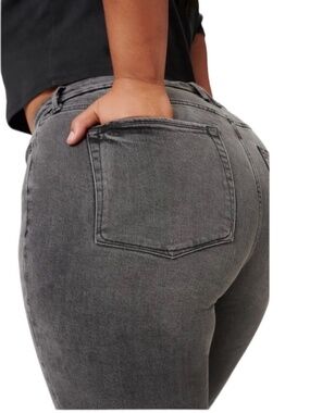 Good American Good Classic Slim Jeans Black Raw Hem Size 8/29 Stretch High Rise